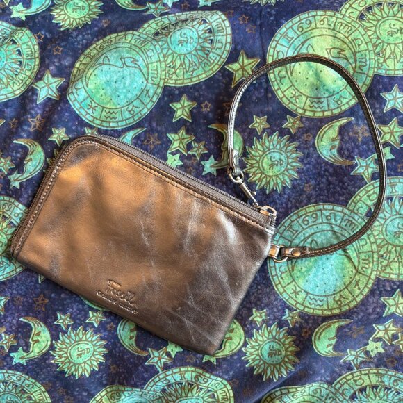 Fossil Wristlet, Genuine Leather, Pewter Silver - Picture 1 of 4
